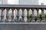 陽台上的小柱（常任法官辦公室外）（鳴謝Lau Chi Chuen先生提供相片）